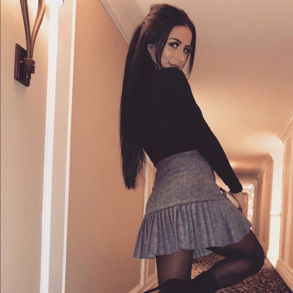 Amber Scholl Schoolgirl Skirt